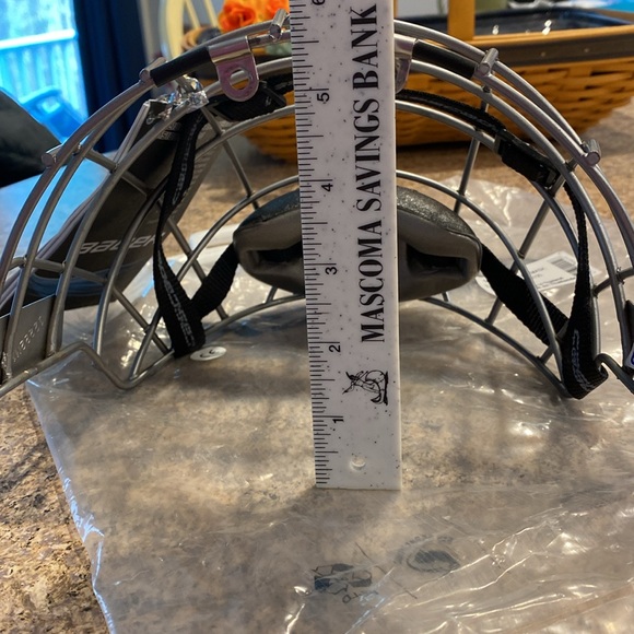 Bauer 5100 Facemask Grille White Hockey M or L :UNSURE OF SIZE - Picture 8 of 17